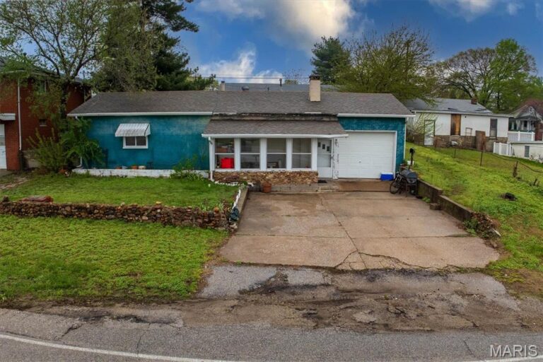 516 Old Edwardsville Road