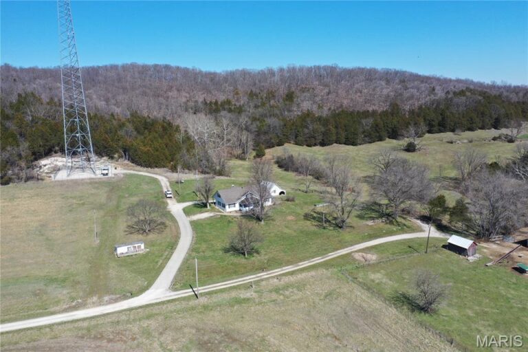 14 Meador Lane