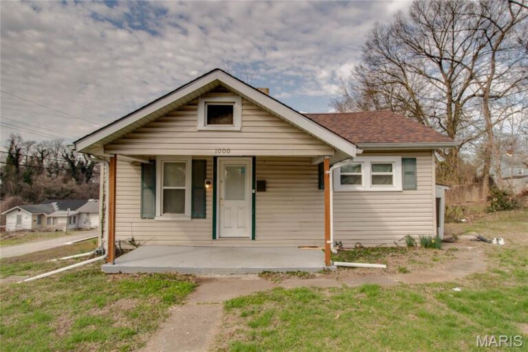 1000 Willard Avenue