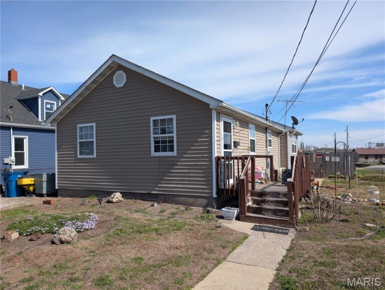 112 Virginia Street
