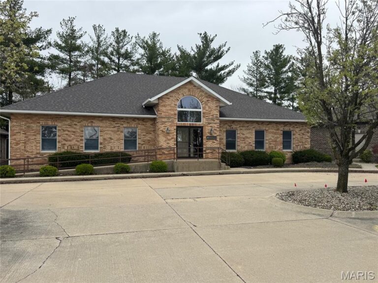4 Sunset Hills Professional Center
