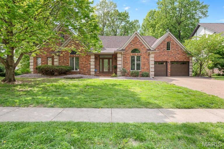1005 Timberlake Drive