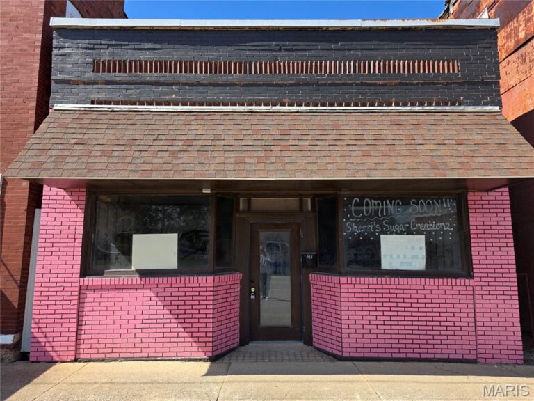211 Central Avenue