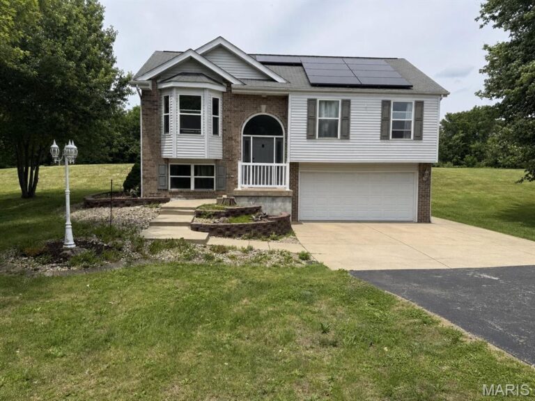 3707 Torch Club Road