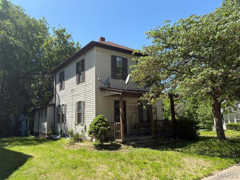 301 Plum Street