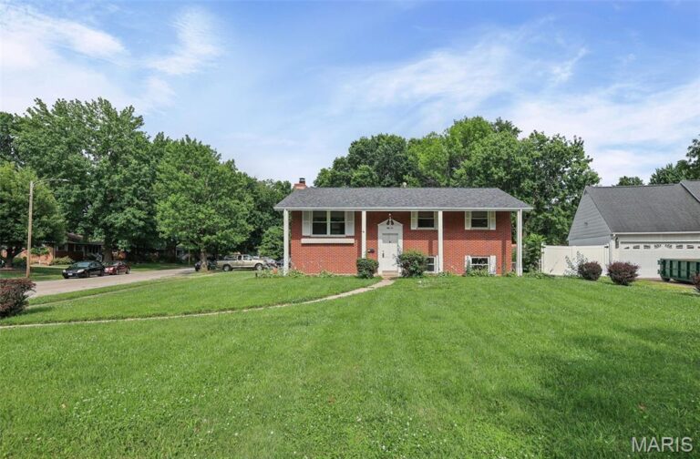 52 Villa Dr Drive