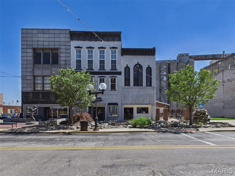 119 3rd Street