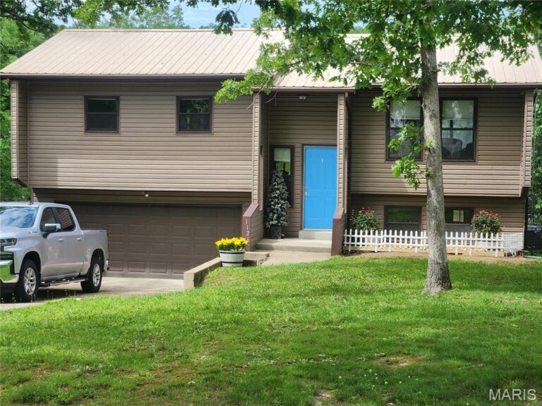 1126 Deer Trail