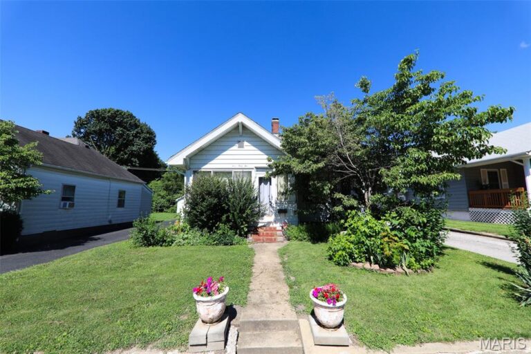 345 Aurora Street