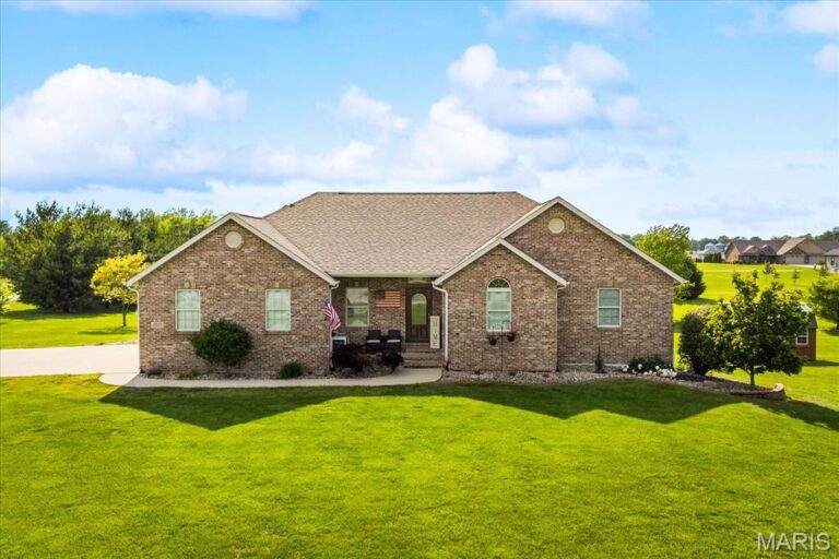3527 Boomerang Drive