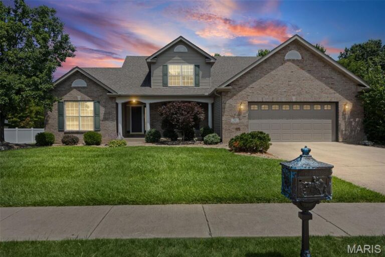 30 Brookshire Lane