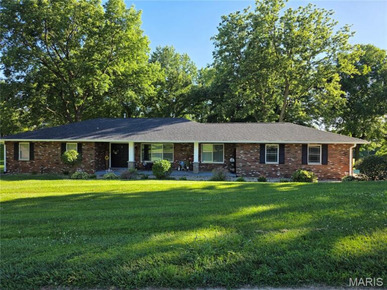 8 W Lockhaven CT Court
