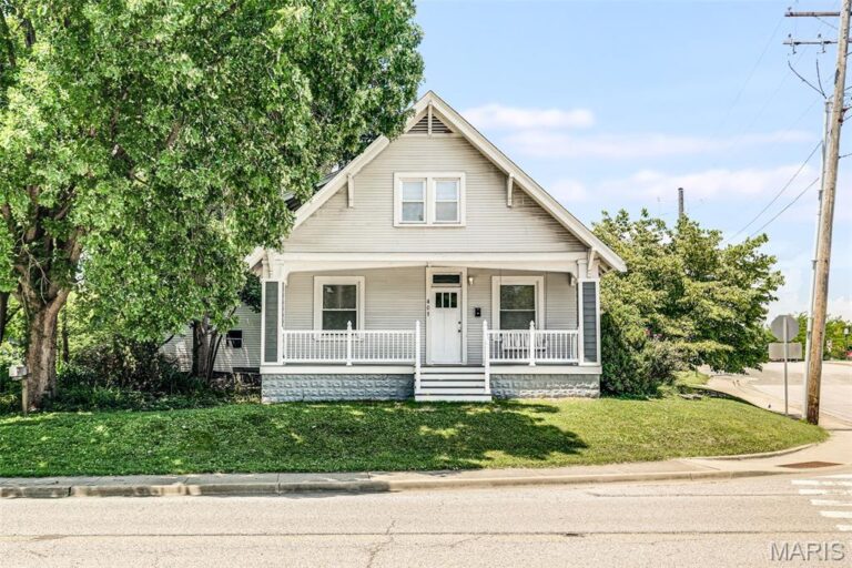 401 Plum Street