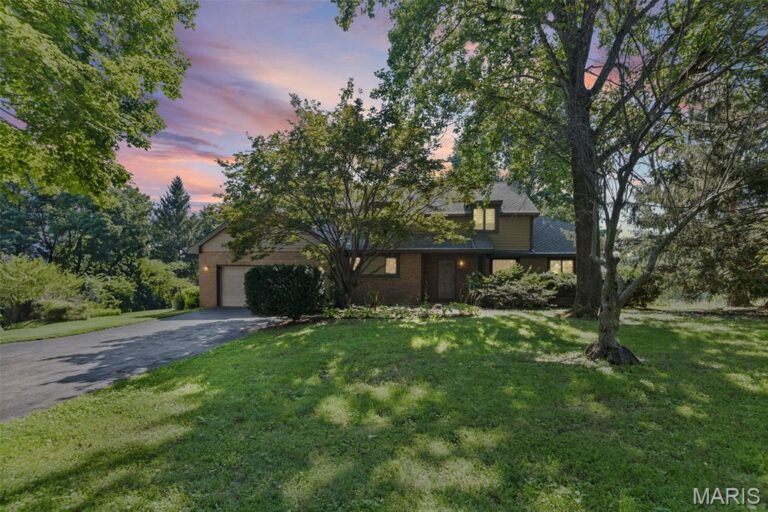 8 Harmin Lane