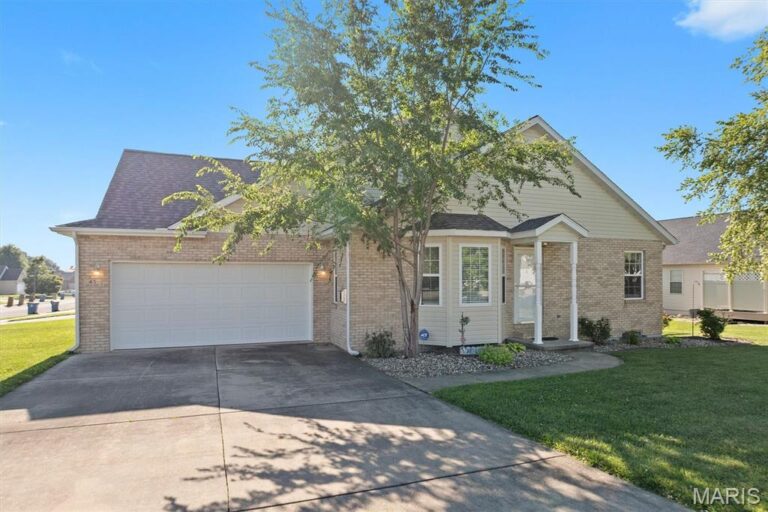 45 Chase Way