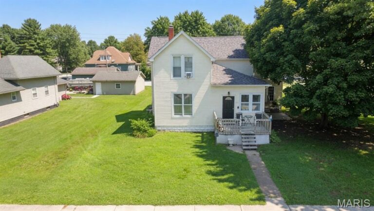 111 4th North Street