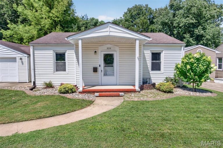 319 Sycamore Street