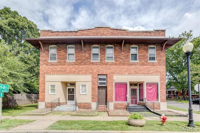821 Niedringhaus Avenue #C