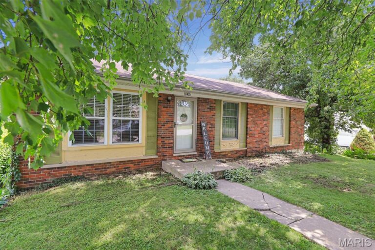 5905 Dogwood Lane