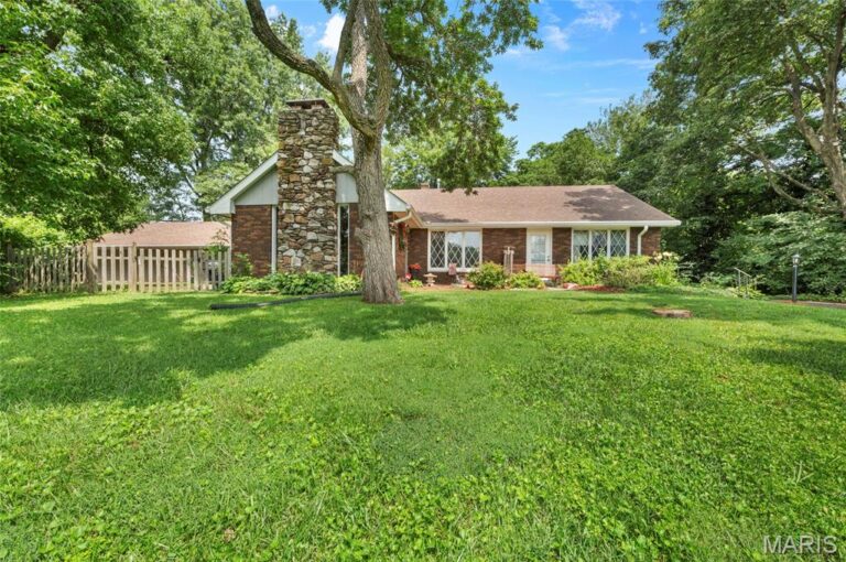 2008 Valley View Lane