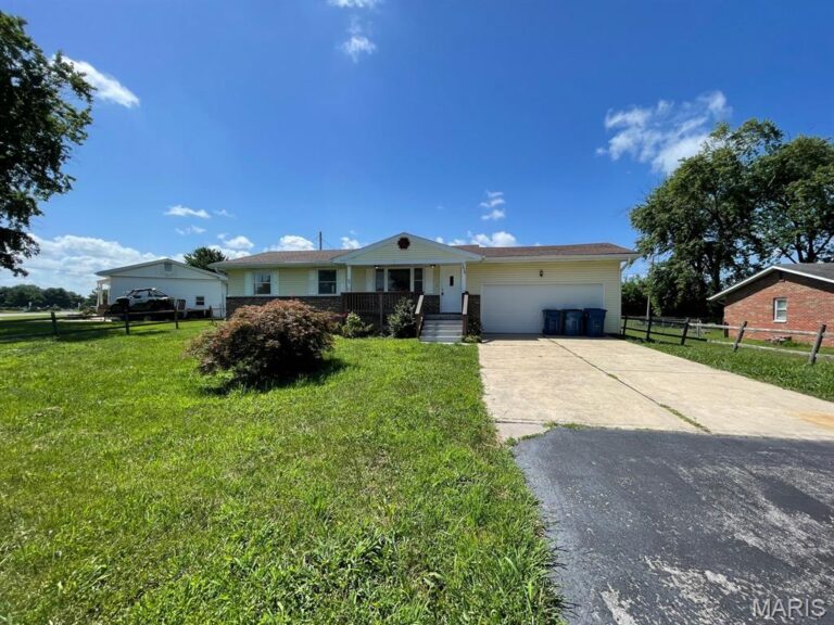 1036 Washington Drive