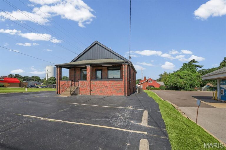 2806 Godfrey Road