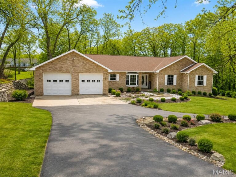 7 Denzel Drive
