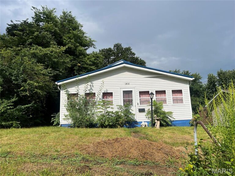 1416 Main Street
