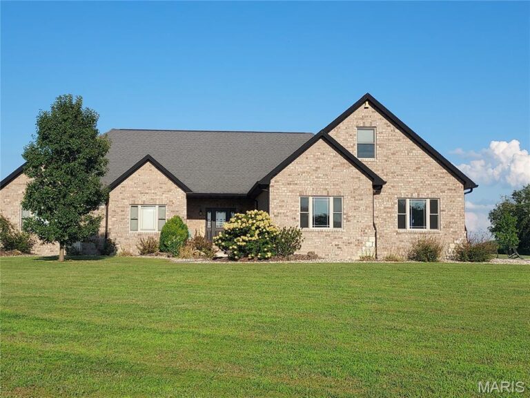 4553 Lauren Drive