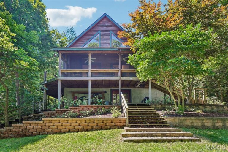 280 Arrowhead Lane