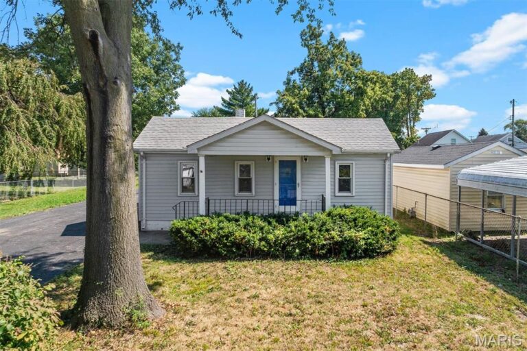128 Voight Place