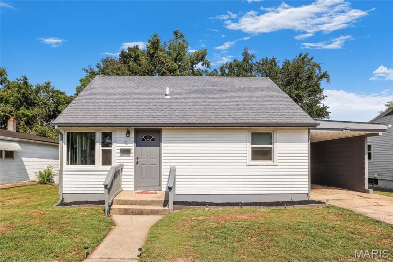 10 Lisa Drive