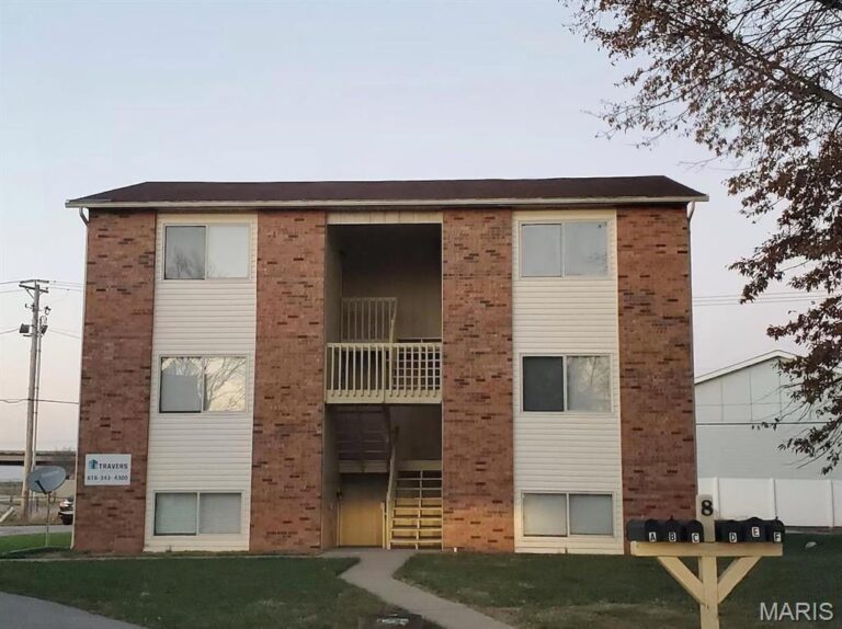 8 JARDIN Court #B