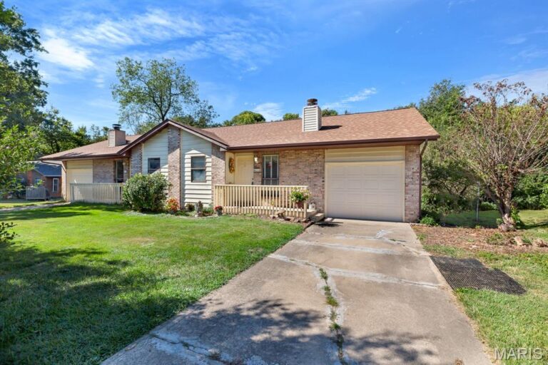 26 Fox Meadow Lane