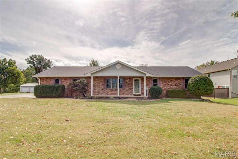 127 Tolle Lane