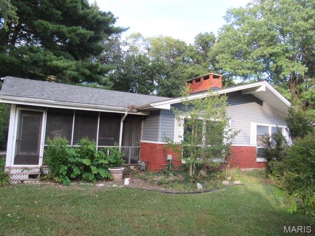 201 Whispering Oaks Drive