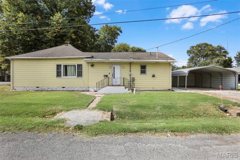 737 Pearl Street