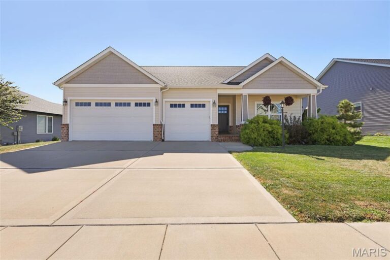 7104 Richmond Drive