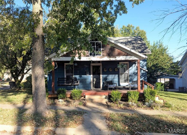 520 Elm Street