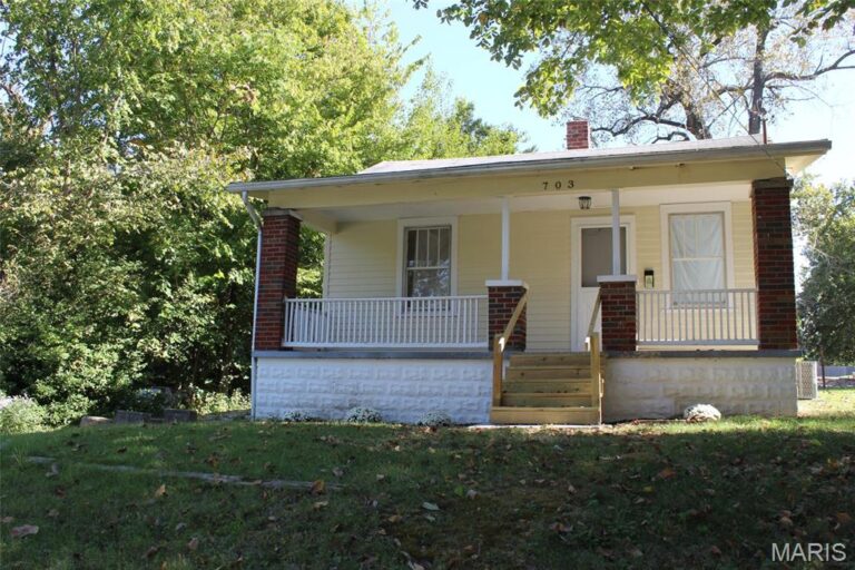 703 Fairview Avenue