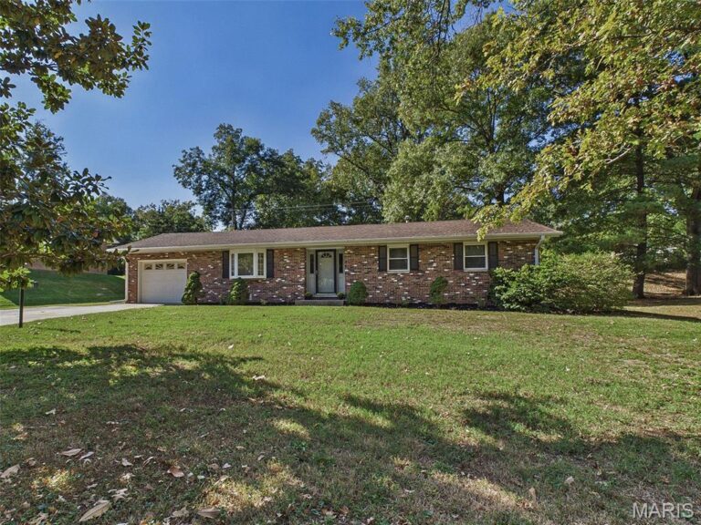 4916 Pierce Lane