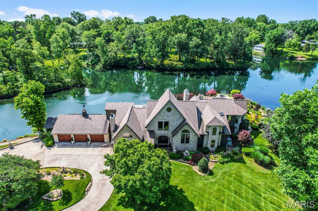 4 Abbey Road, Glen Carbon IL — Photo 1