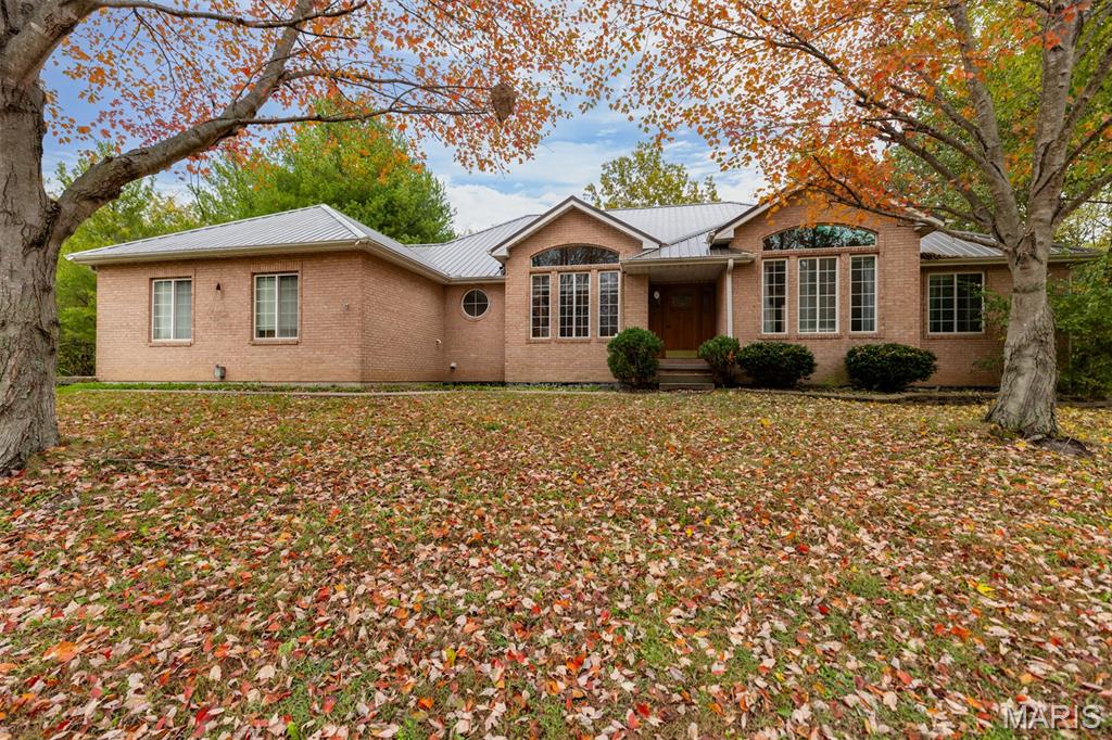 2 Deer Hollow Lane, Litchfield IL — Photo 1
