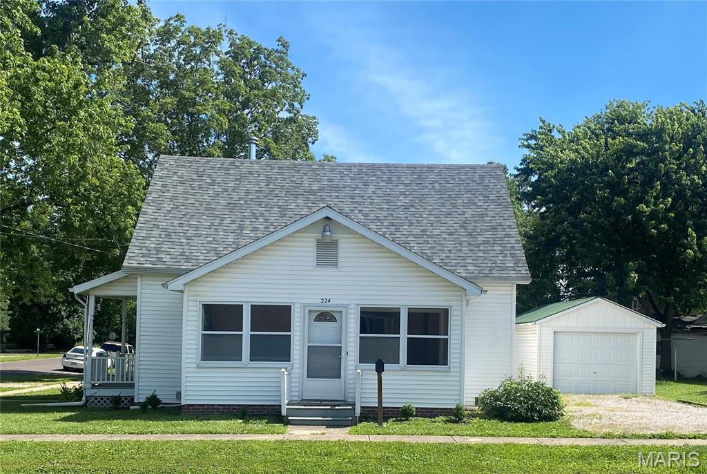 224 Vine Street, Greenville IL — Photo 1