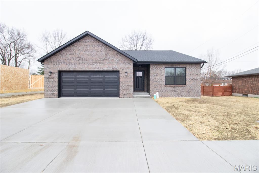 6 Steele Drive, Granite City IL — Photo 1