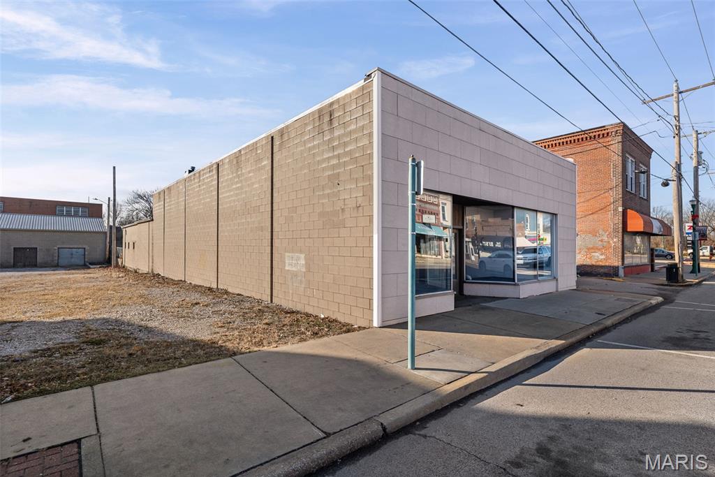 2517 College Avenue, Alton IL — Photo 1