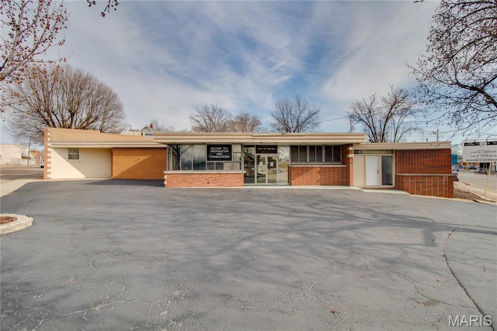 344 Saint Louis Avenue, East Alton IL — Photo 1