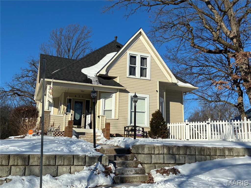 615 Grigg Street, Greenville IL — Photo 1
