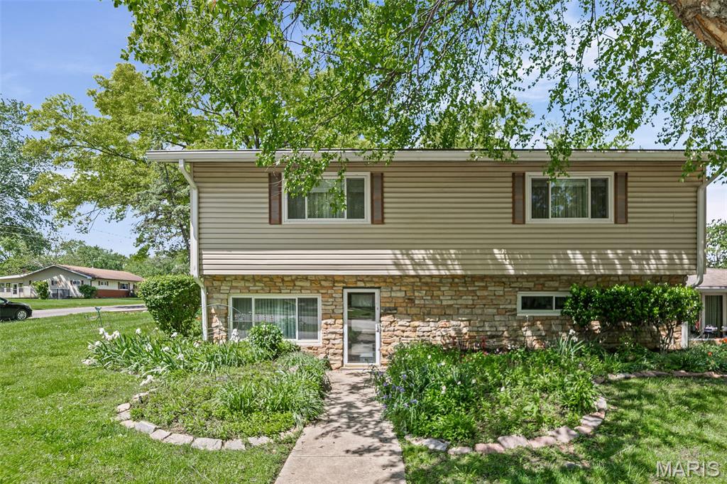 1237 Gerber Road, Edwardsville IL — Photo 1
