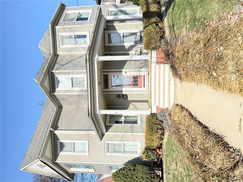 221 Main Street, Greenville IL — Photo 1